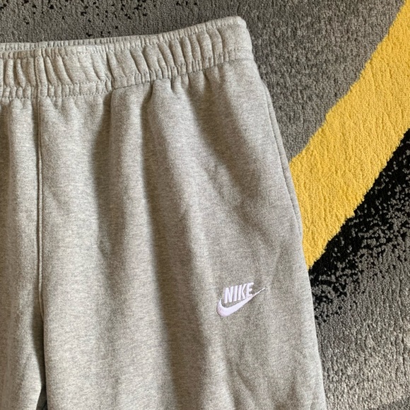 Nike Grey Sweatpants - Picture 2 of 4